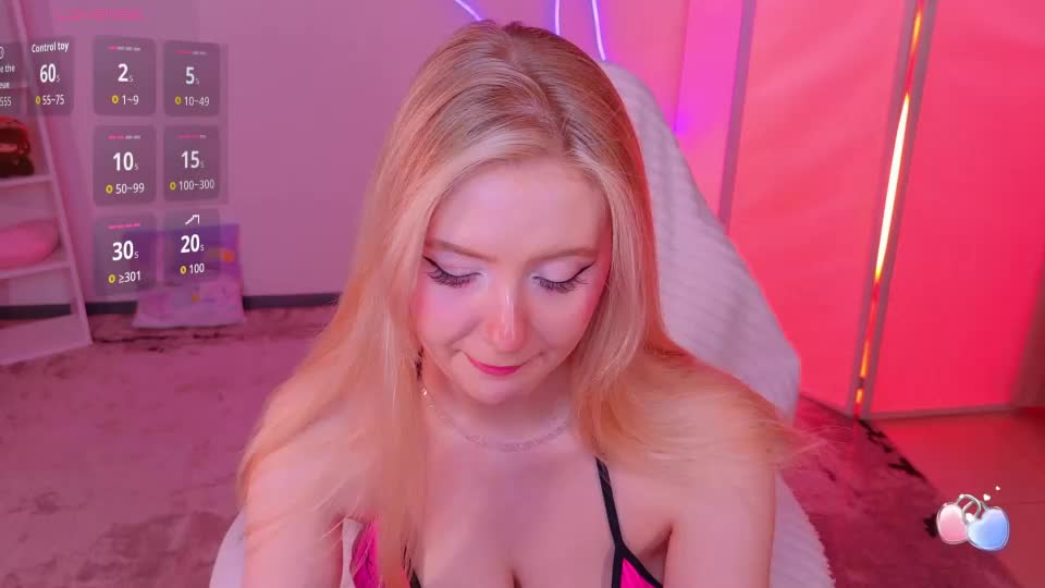 oliviabr0wn Webcam Chat September 6, 2026