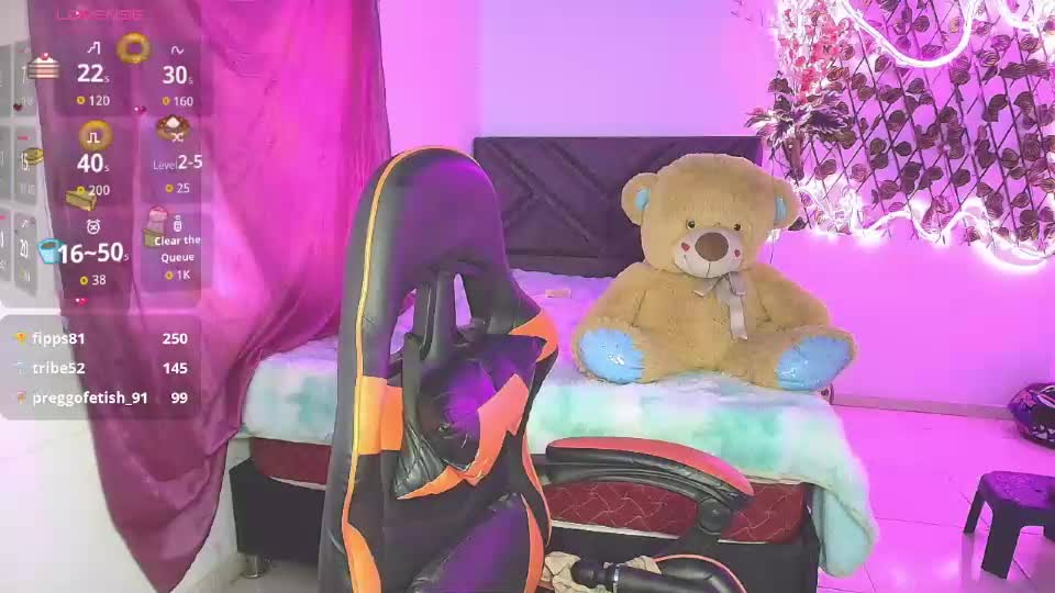 elara_green Webcam Chat September 6, 2026