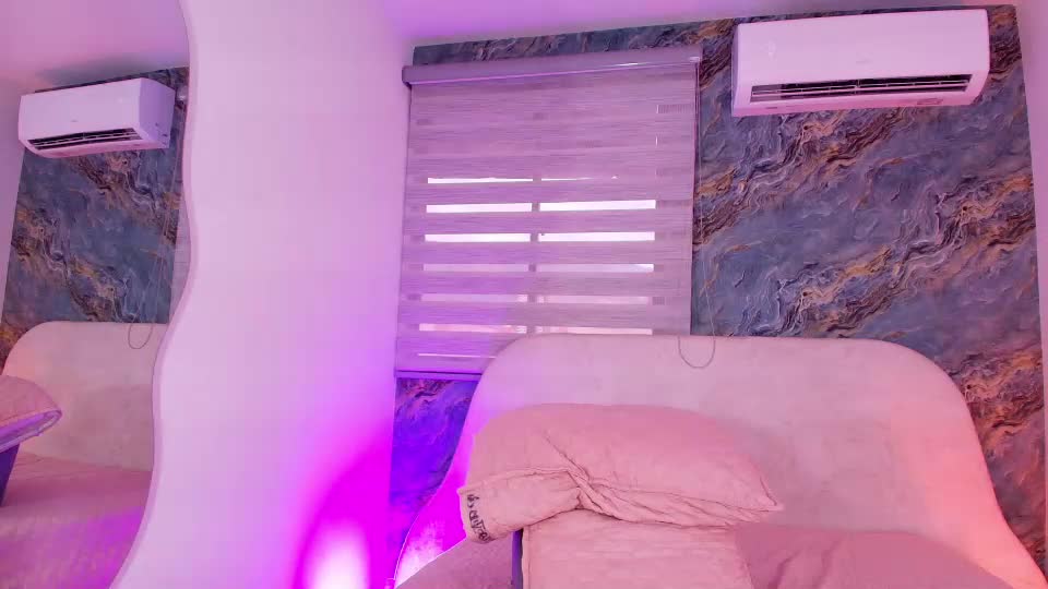 valerie_arias Webcam Chat September 6, 2026