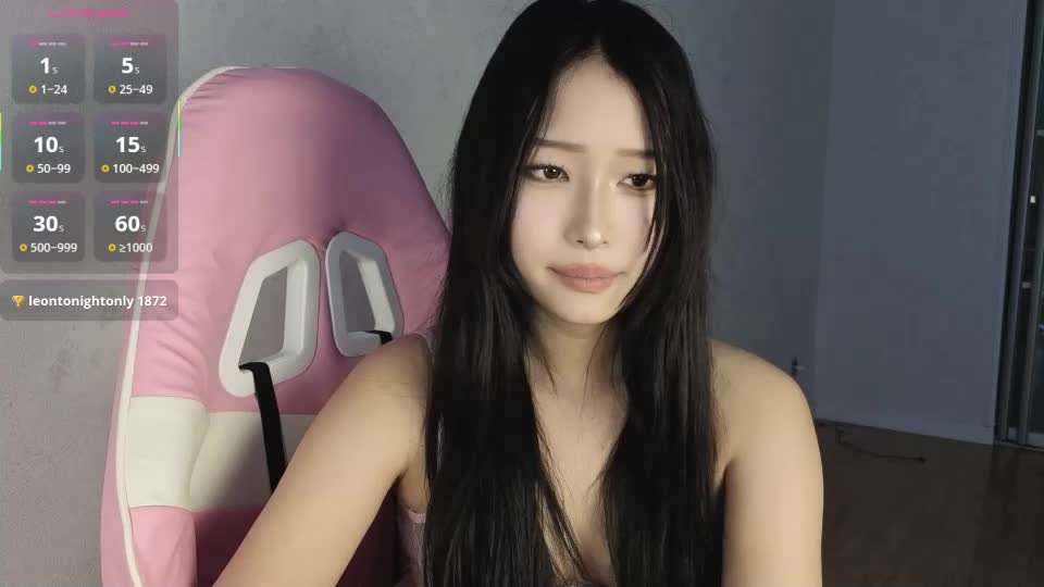 yenii_mai Webcam Chat September 7, 2026