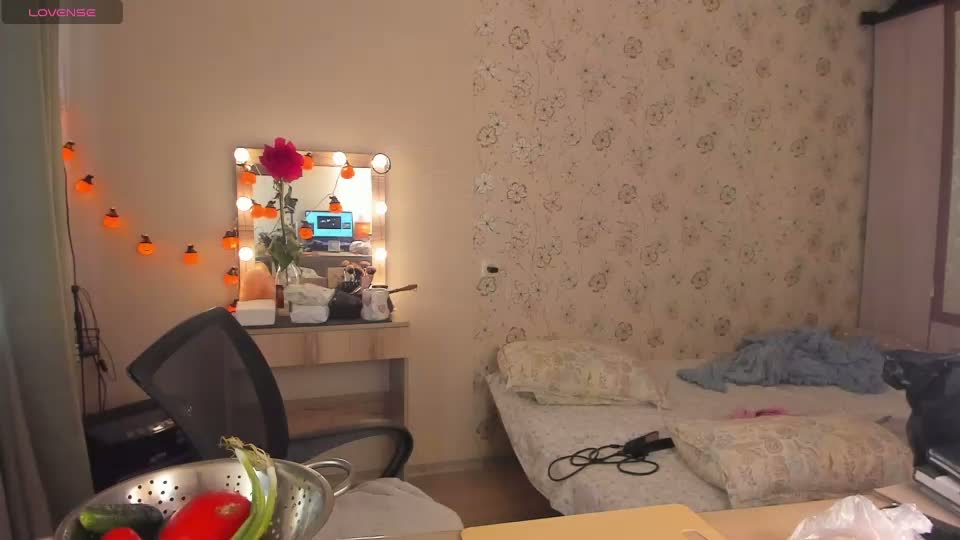 alice_next_door_ Webcam Chat September 7, 2026