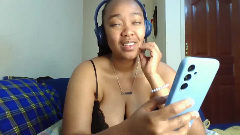 atara_seren Webcam Chat September 7, 2026