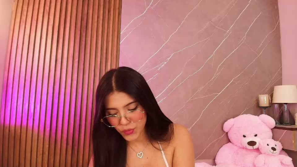 ariana_jhonson11 Webcam Chat September 7, 2026