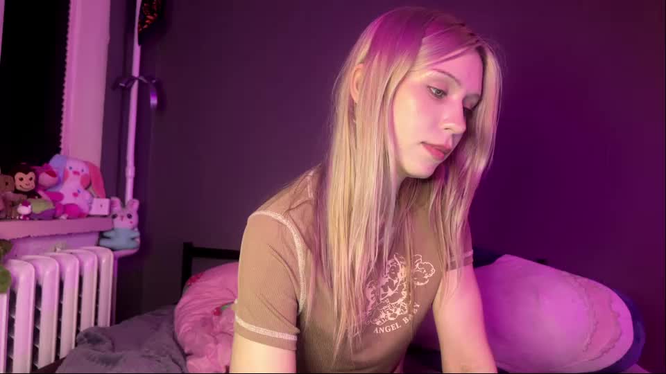 sexy_cute18 Webcam Chat September 8, 2026