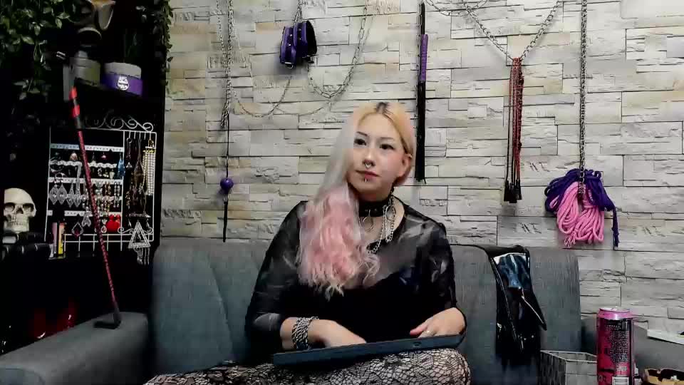 miss_kaz Webcam Chat September 8, 2026