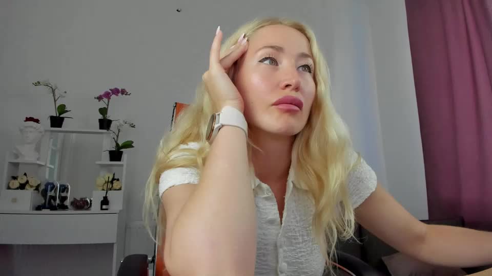 astramonroe Webcam Chat September 8, 2026