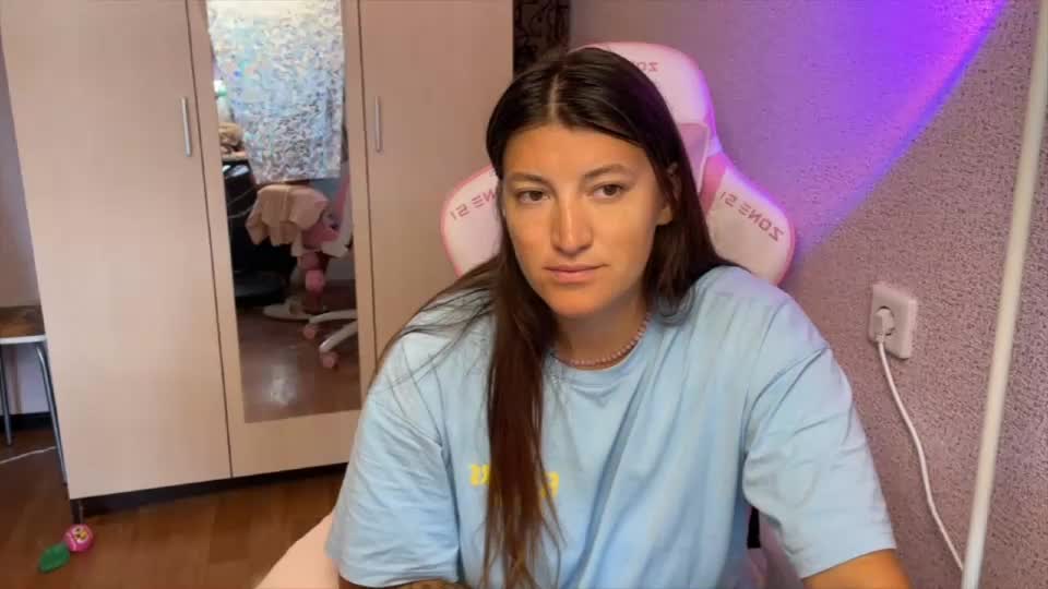 katrin_kristal Webcam Chat September 8, 2026
