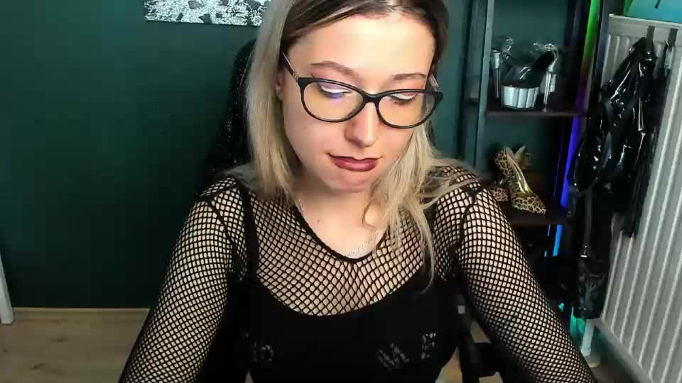heidi_pleasure Webcam Chat September 8, 2026
