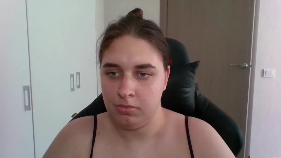 hess_luna_ Webcam Chat September 9, 2026
