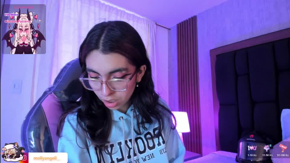 molly__a Webcam Chat September 9, 2026