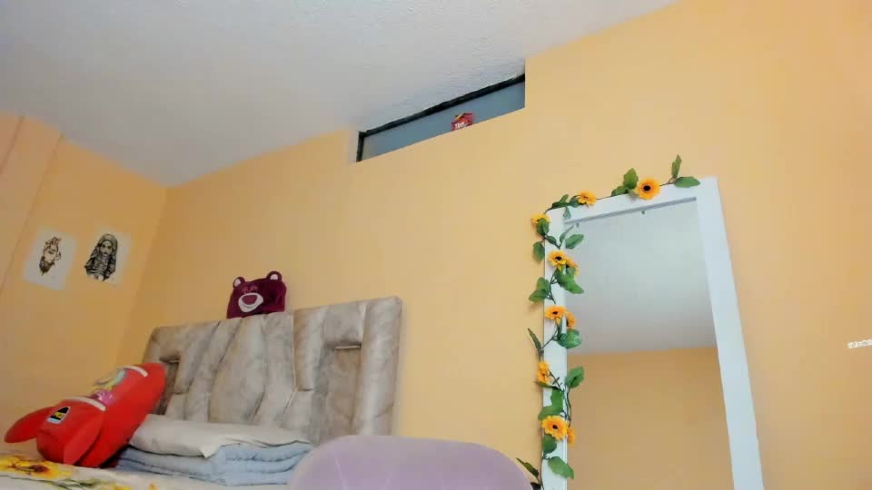 keniia_riizz Webcam Chat September 9, 2026