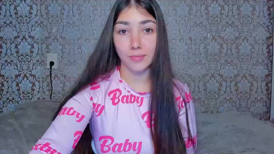 adrianakuiper Webcam Chat September 11, 2026