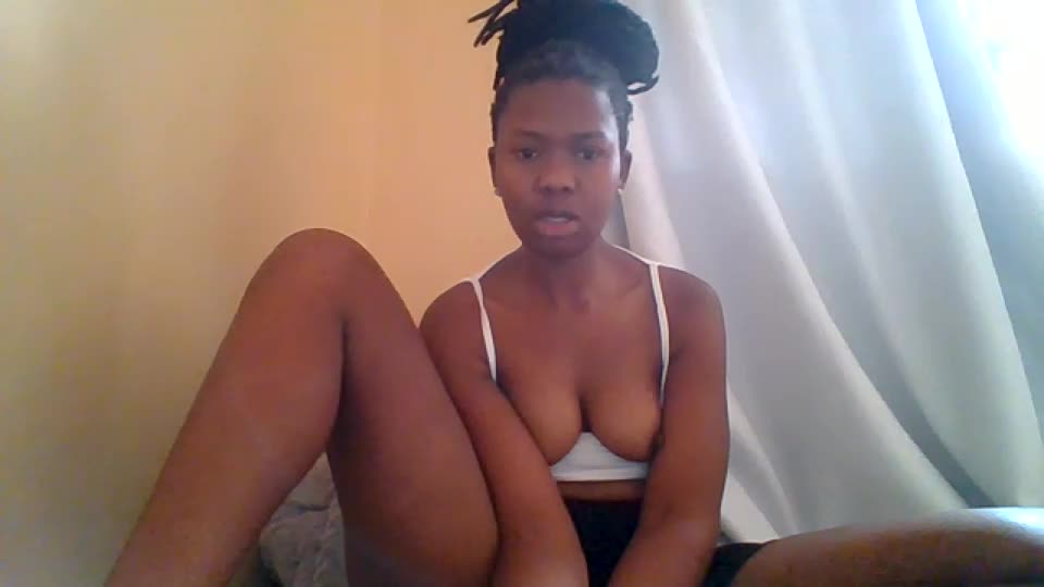 queenleona61 Webcam Chat September 11, 2026