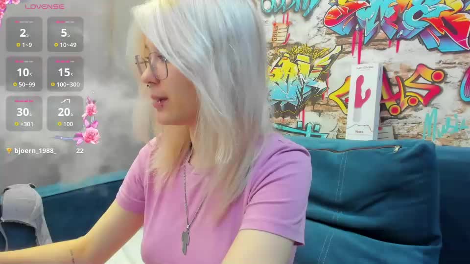 nika_sm Webcam Chat September 11, 2026
