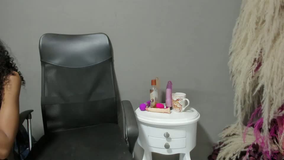 scarlet_glow Webcam Chat September 11, 2026