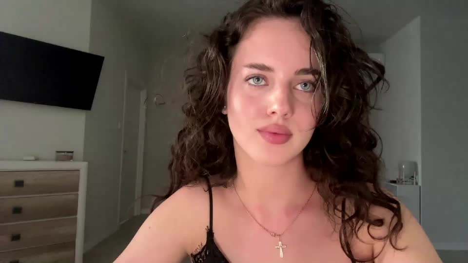 farrahburde Webcam Chat September 12, 2026