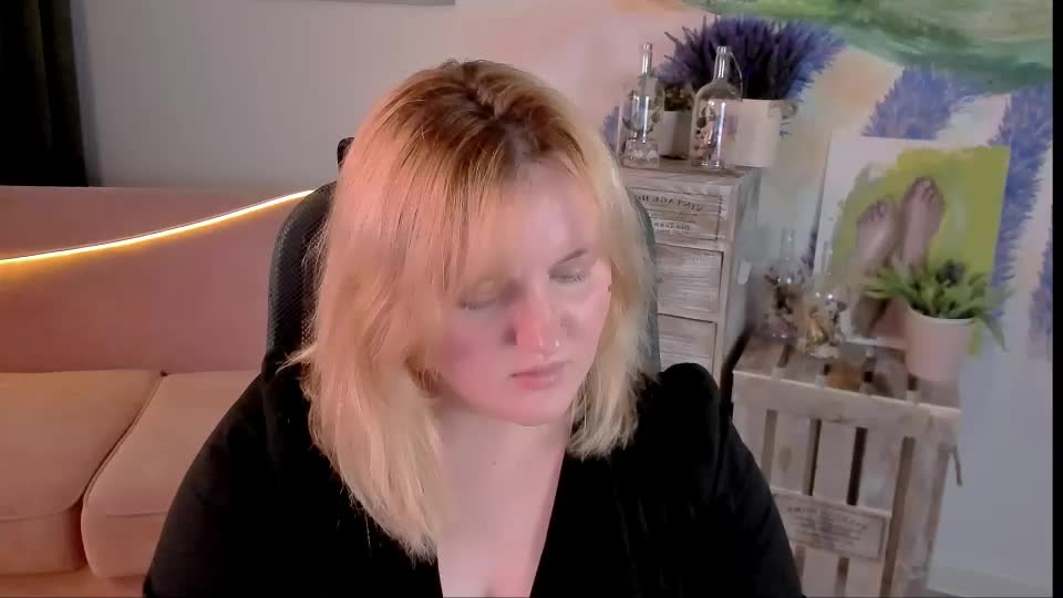 katybriggs Webcam Chat September 12, 2026