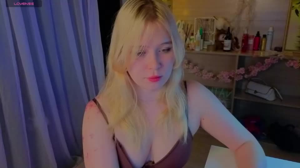unburntkatniss Webcam Chat September 12, 2026