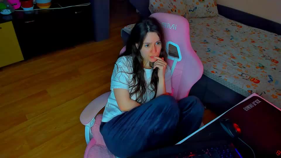 ameli_moon Webcam Chat September 12, 2026