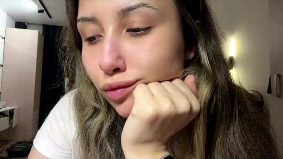 eleanorefrens Webcam Chat September 12, 2026