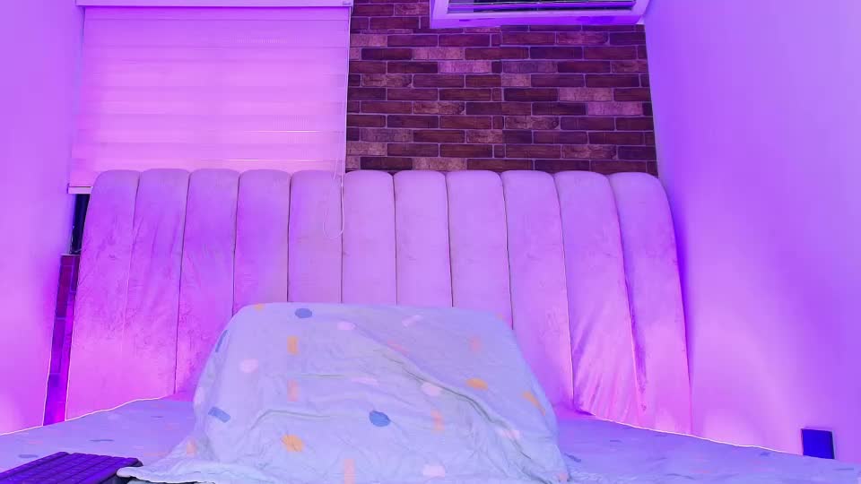 sofi_divine Webcam Chat September 12, 2026
