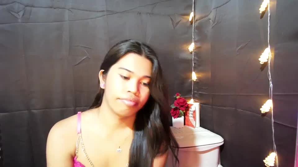 yourqueen_19 Webcam Chat September 13, 2026