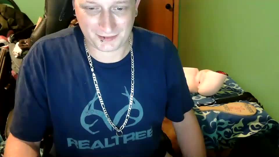 edwardaims_2please Webcam Chat September 13, 2026