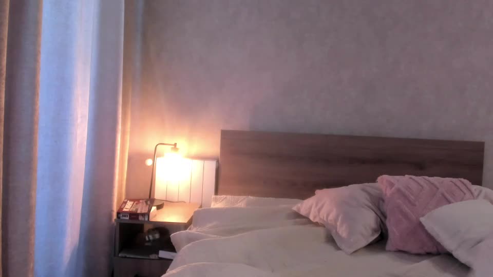kitsunedream Webcam Chat September 14, 2026