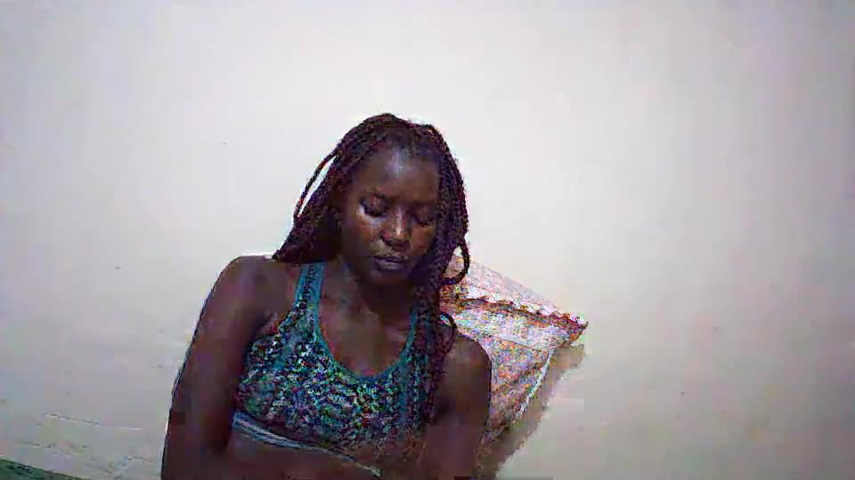 queen_0012 Webcam Chat September 14, 2026
