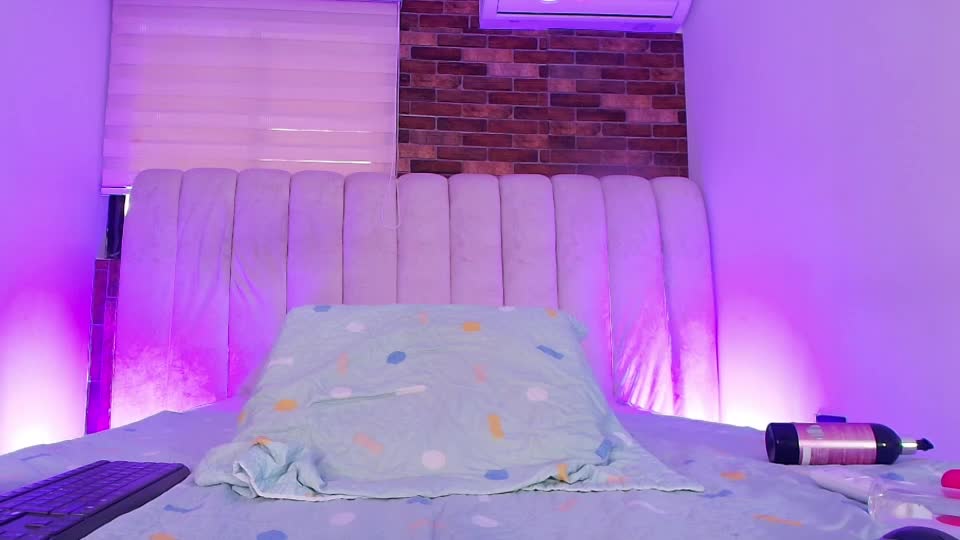 sofi_divine Webcam Chat September 14, 2026