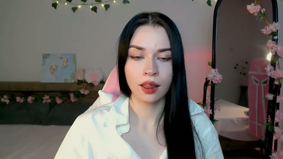 tina_charm Webcam Chat September 14, 2026