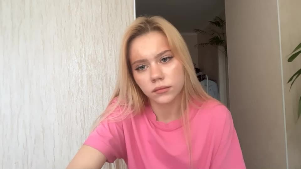 kristifelicien Webcam Chat September 14, 2026