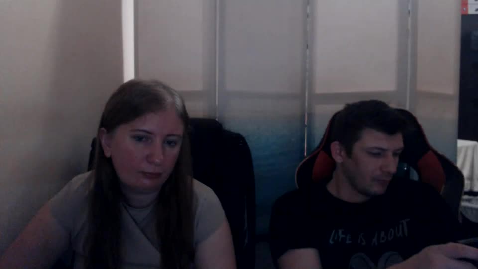 jenisandpeter Webcam Chat September 14, 2026