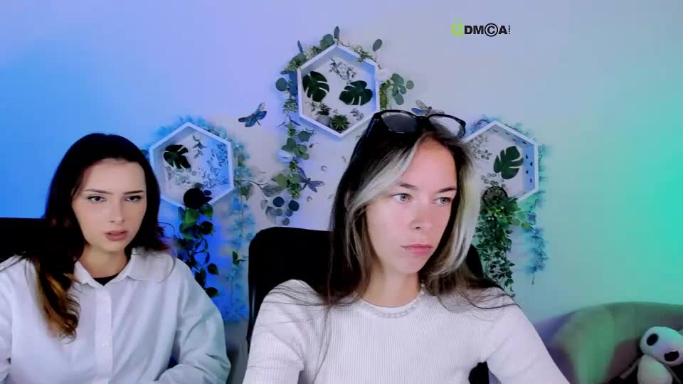 linda__luxe1 Webcam Chat September 14, 2026