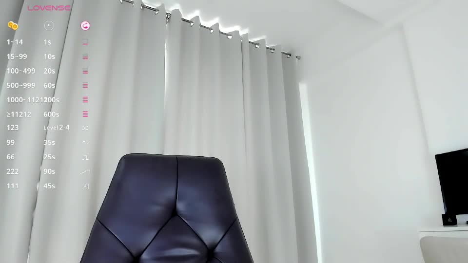 holly_amy Webcam Chat September 14, 2026