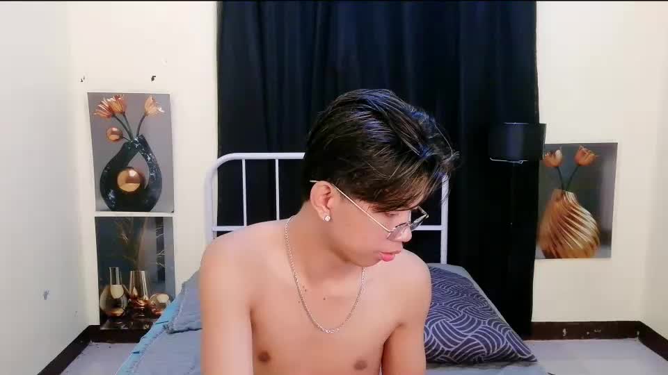hugecockcum69 Webcam Chat September 15, 2026