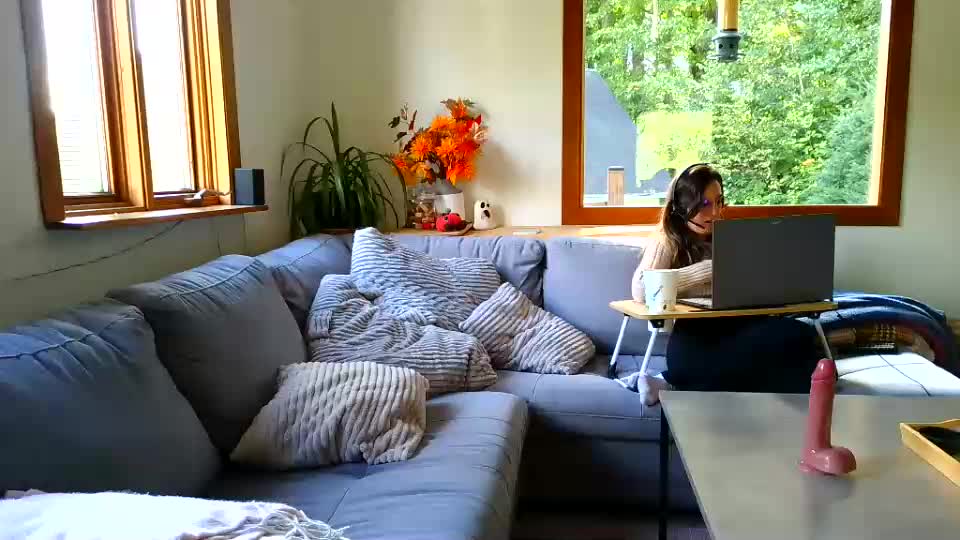 emyxxl Webcam Chat September 15, 2026