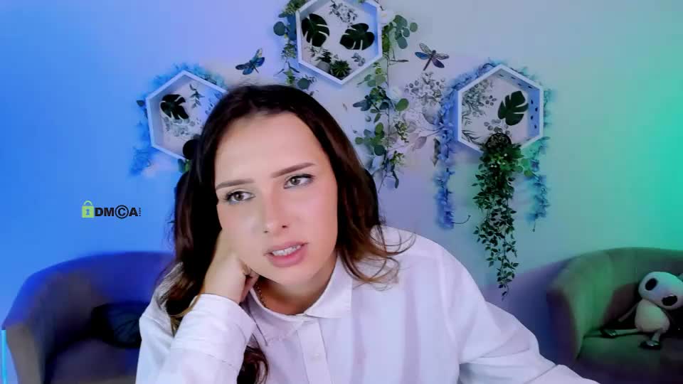 linda__luxe1 Webcam Chat September 15, 2026