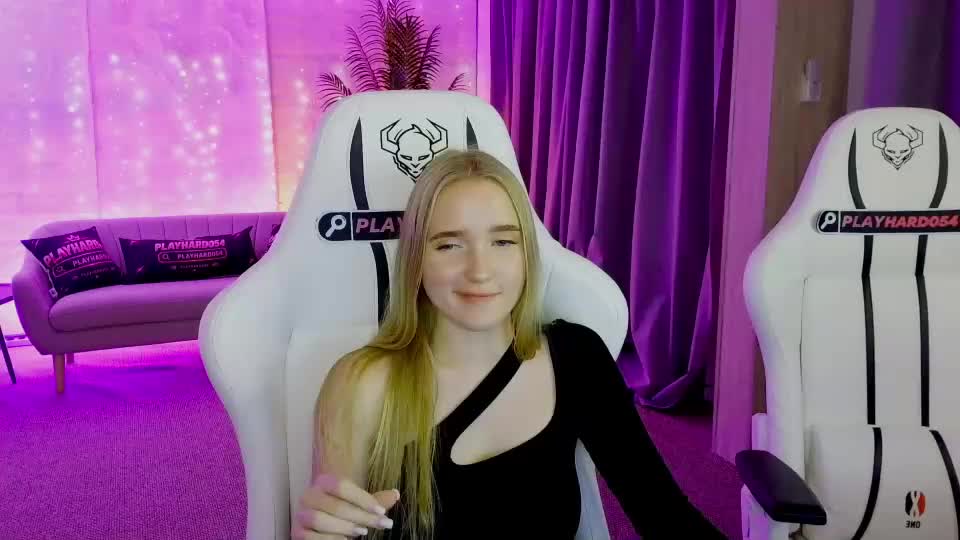 emily054 Webcam Chat September 15, 2026