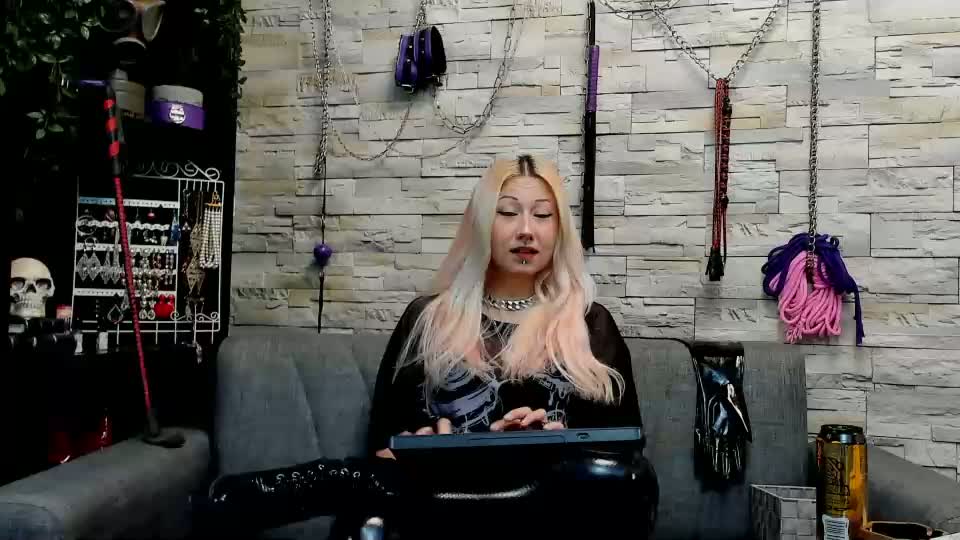 miss_kaz Webcam Chat September 15, 2026