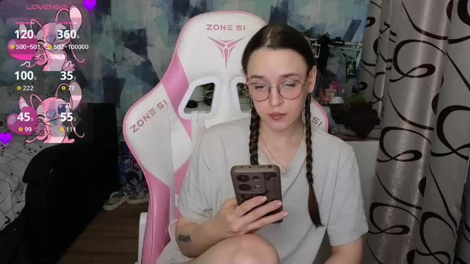 sweet_frosty Webcam Chat September 15, 2026