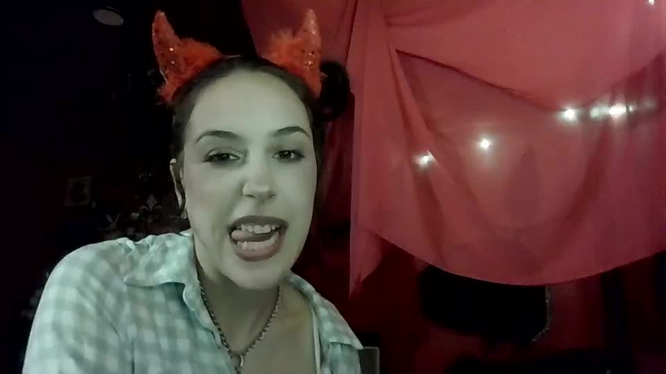 twizzytoxic22 Webcam Chat September 15, 2026