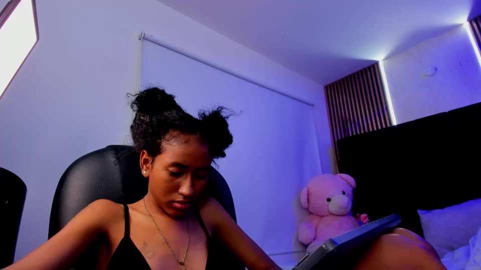 vicky_castillo Webcam Chat September 15, 2026