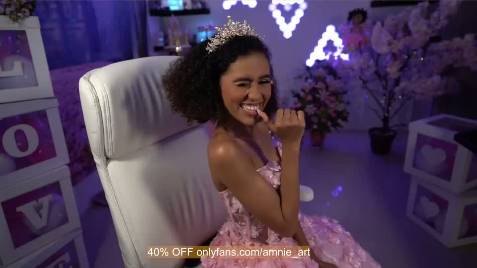 amnie_ Webcam Chat September 15, 2026