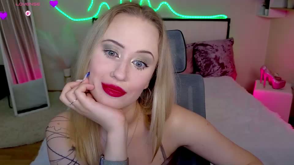 beauty_sashaxx Webcam Chat September 15, 2026