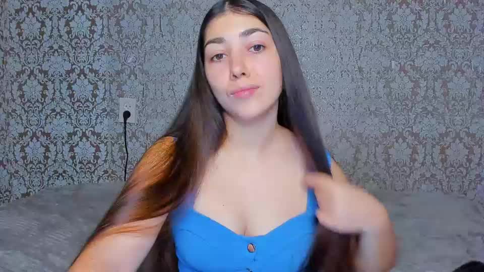 adrianakuiper Webcam Chat September 15, 2026