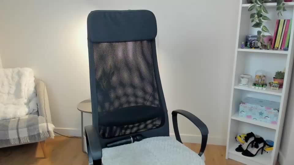 _bellaevans_ Webcam Chat September 16, 2026