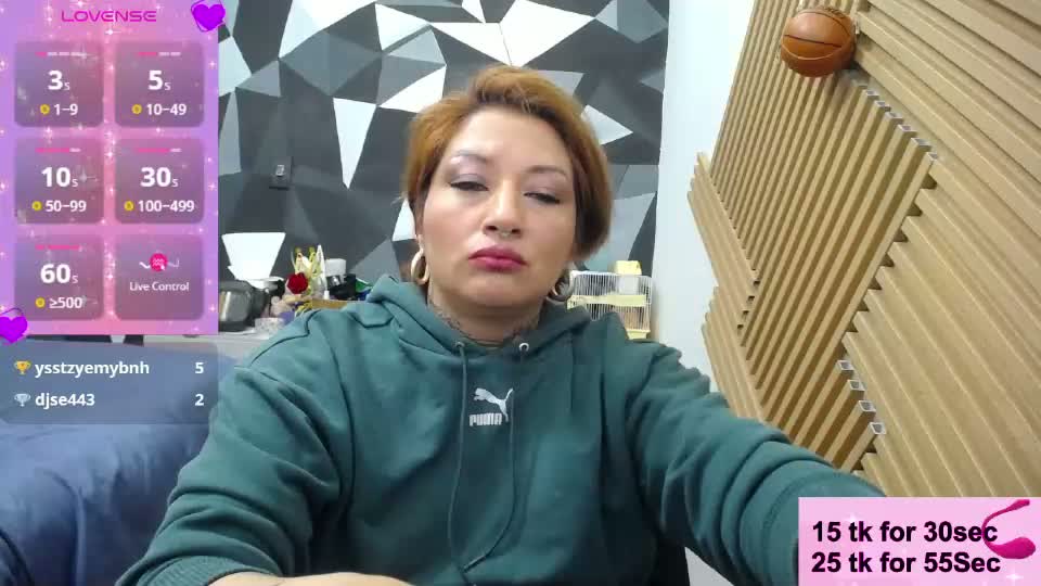 fenix_purple Webcam Chat September 16, 2026