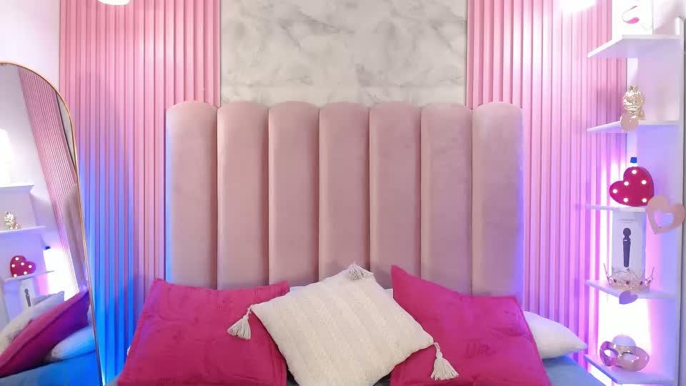 arianarougee Webcam Chat September 17, 2026