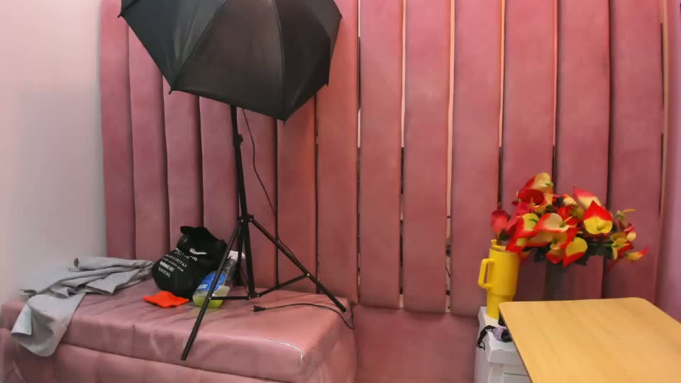 raven_black69 Webcam Chat September 17, 2026